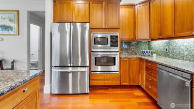 2372 Douglas Drive NE, Bainbridge Island, WA 98110 - Photo 15