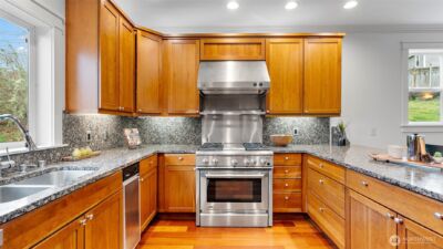 2372 Douglas Drive NE, Bainbridge Island, WA 98110 - Photo 16