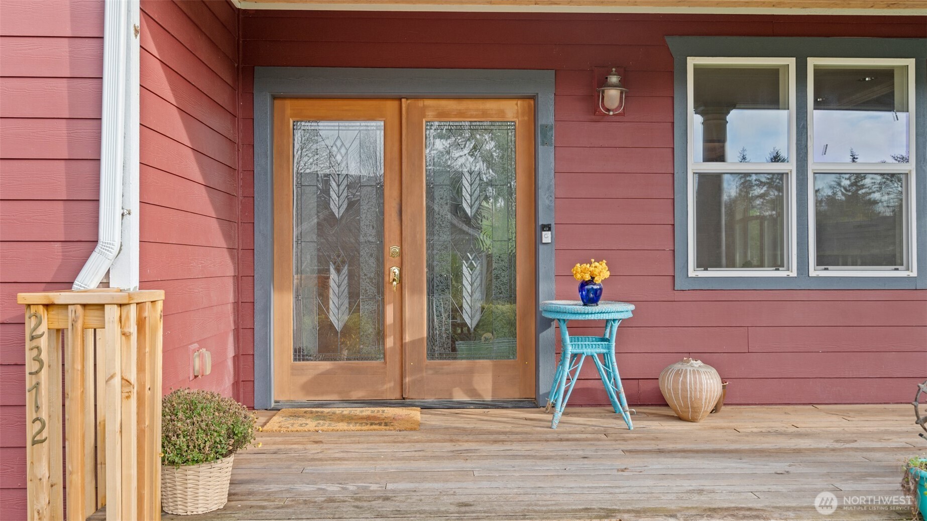 2372 Douglas Drive NE, Bainbridge Island, WA 98110