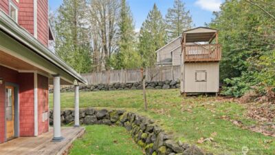 2372 Douglas Drive NE, Bainbridge Island, WA 98110 - Photo 29