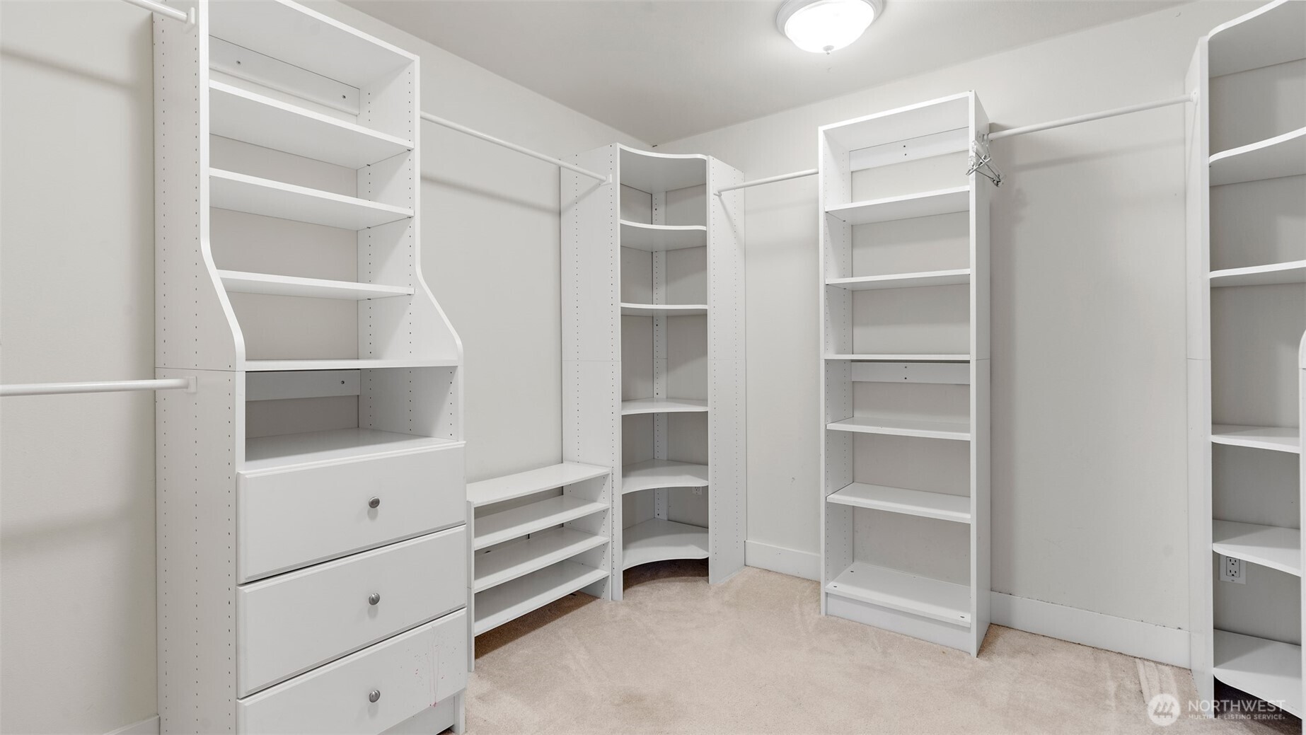 2372 Douglas Drive NE, Bainbridge Island, WA 98110