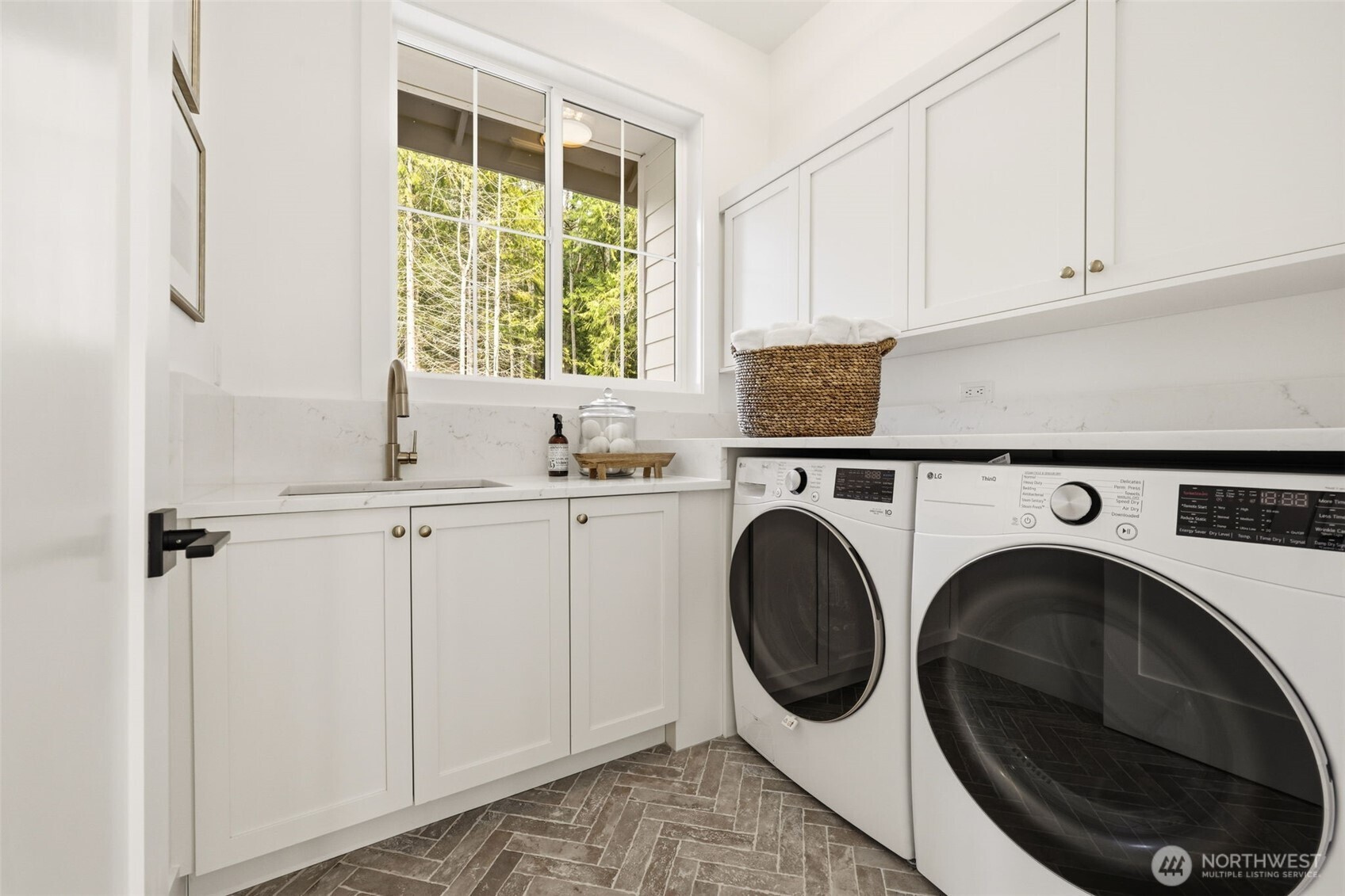 26030 NE 29th Place , Redmond, WA 98053