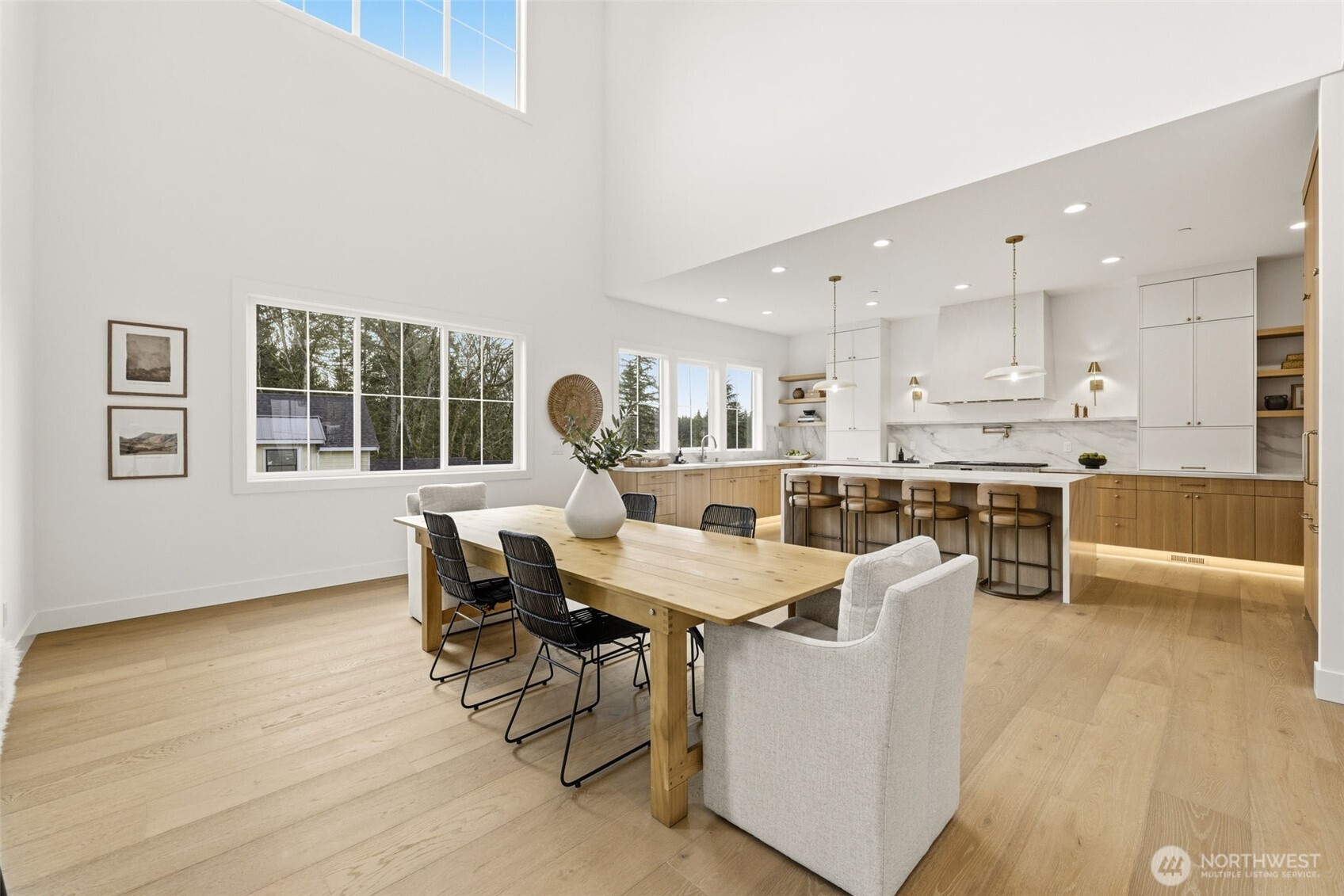 26030 NE 29th Place , Redmond, WA 98053