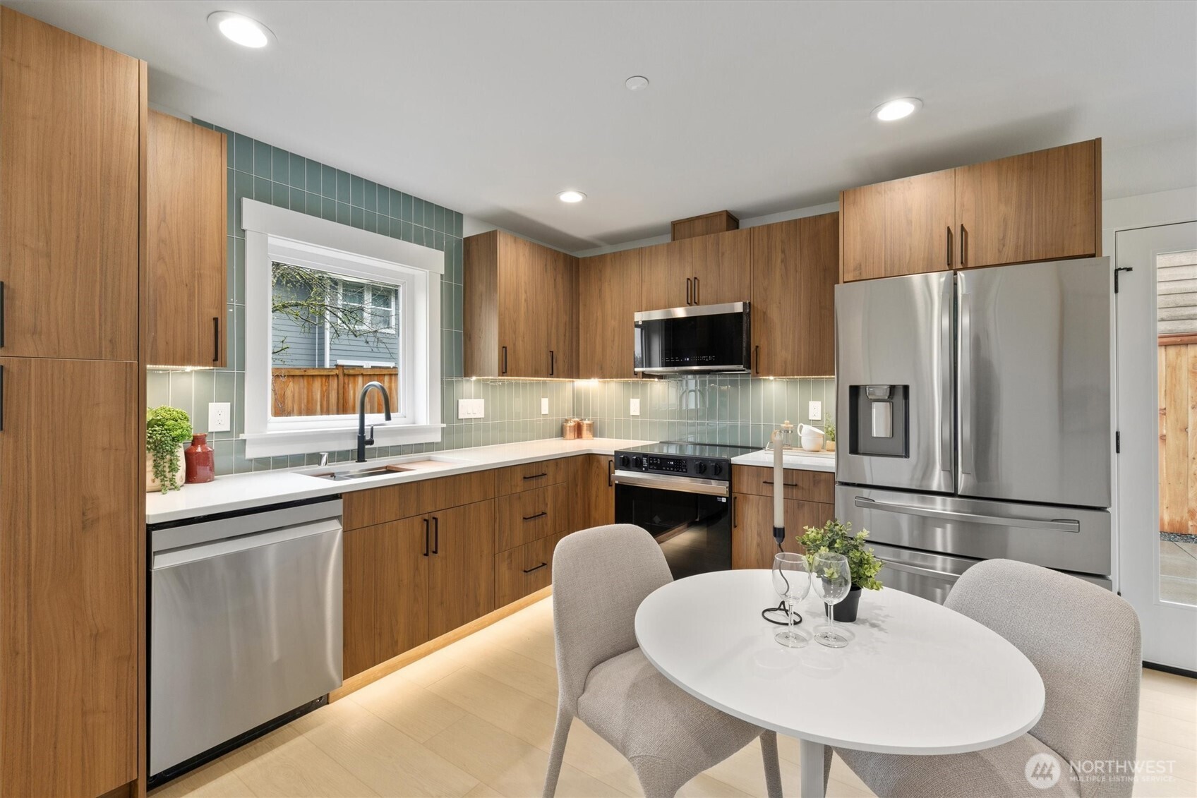 12562 17th Avenue NE #B, Seattle, WA 98125