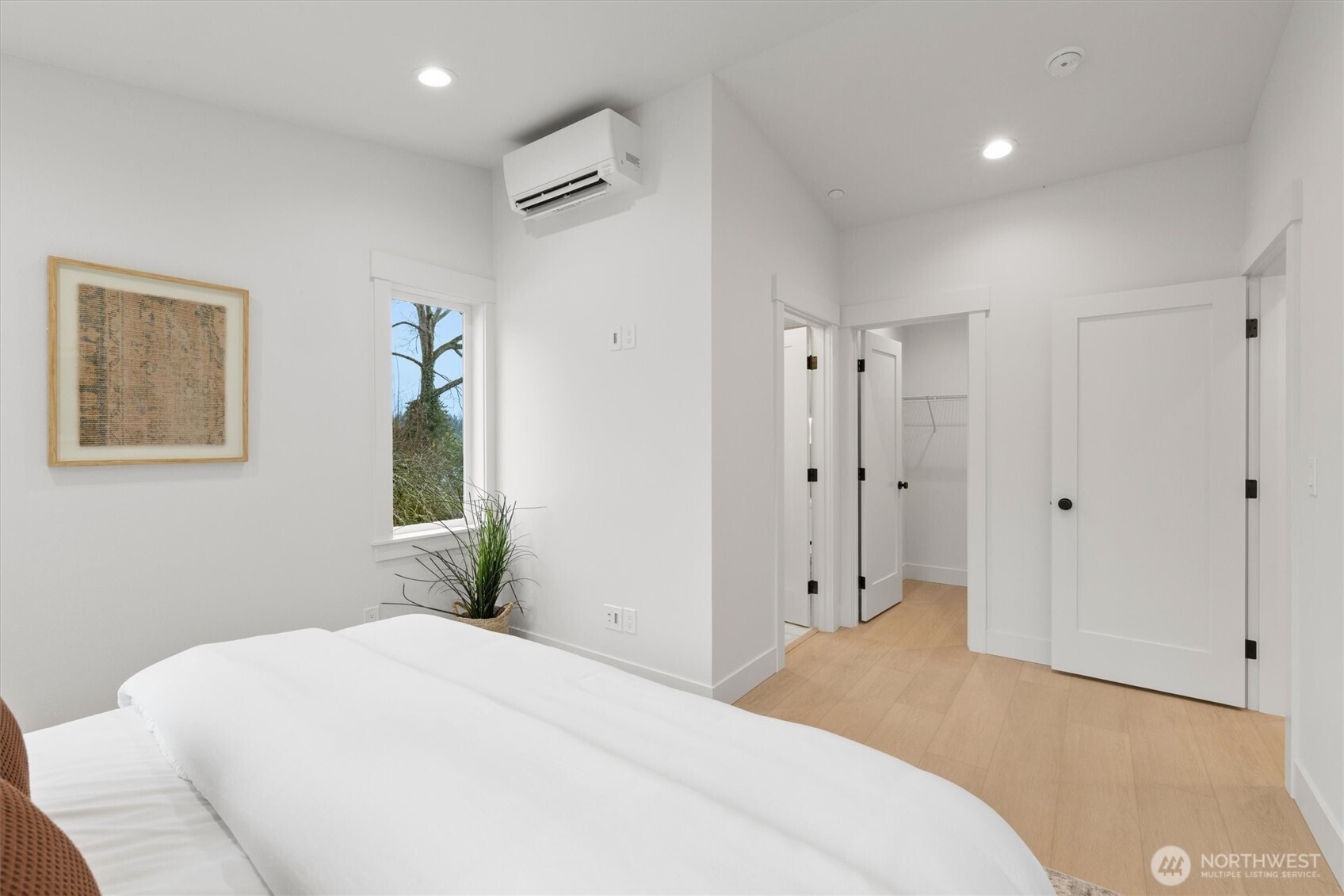 12562 17th Avenue NE #B, Seattle, WA 98125