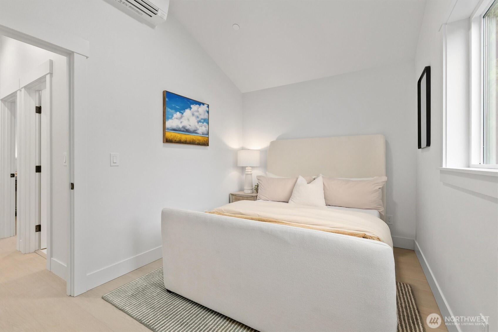 12562 17th Avenue NE #B, Seattle, WA 98125