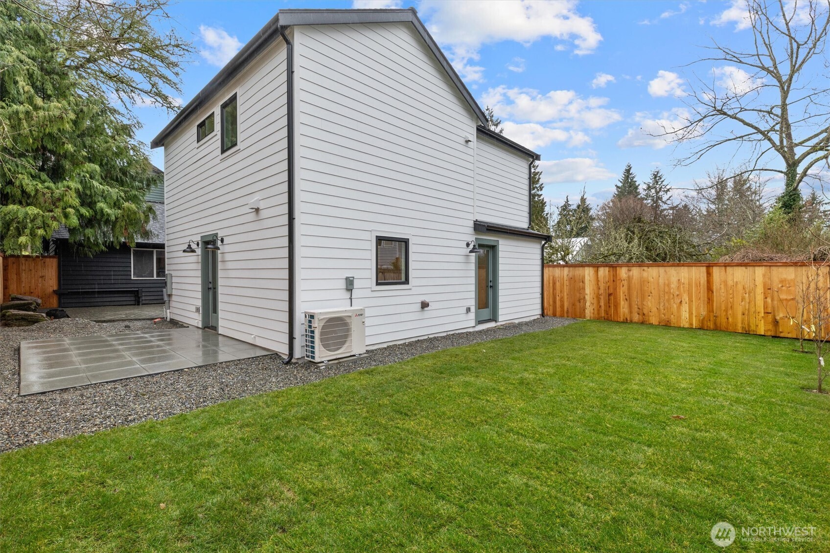 12562 17th Avenue NE #B, Seattle, WA 98125