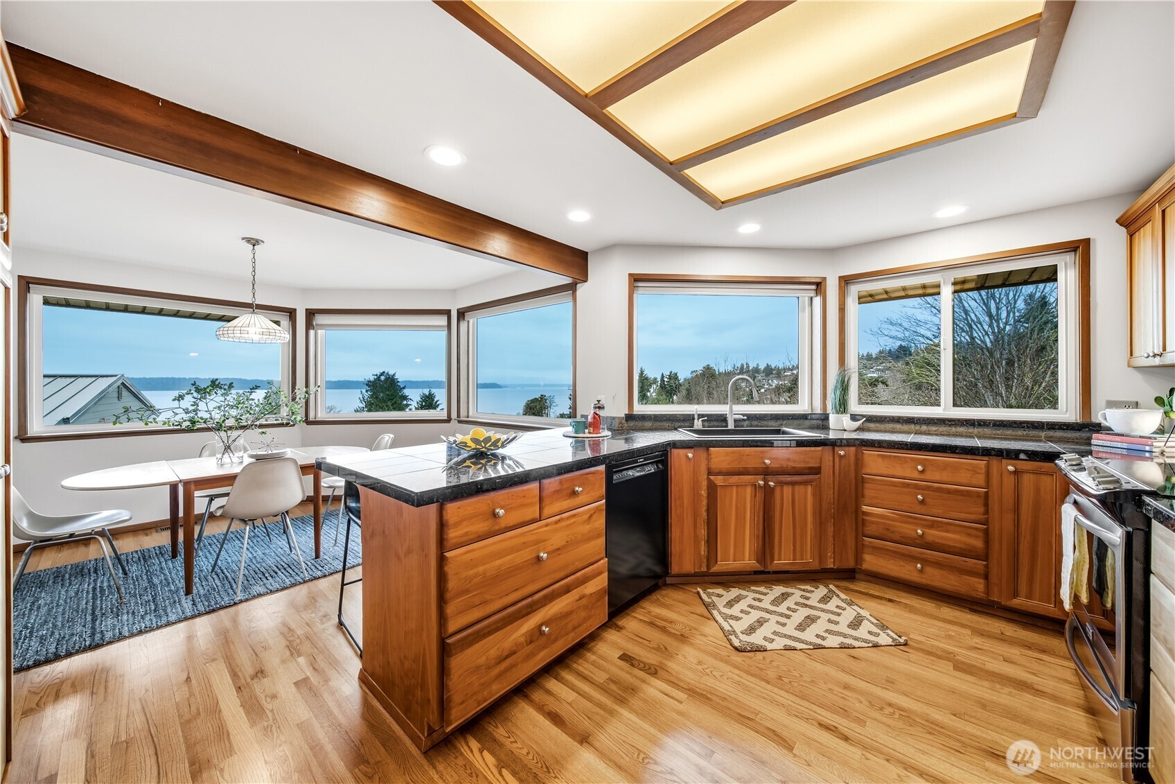 12638 Shorewood Drive SW, Burien, WA 98146-3013