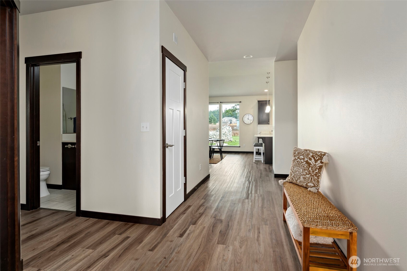 958 Walker Avenue , Oak Harbor, WA 98277