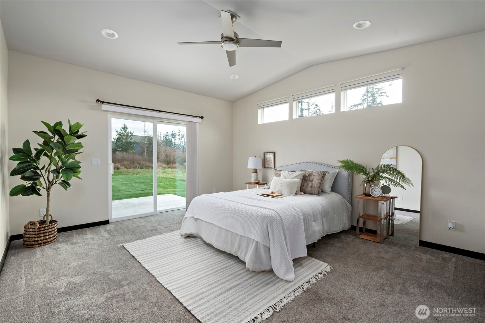 958 Walker Avenue , Oak Harbor, WA 98277