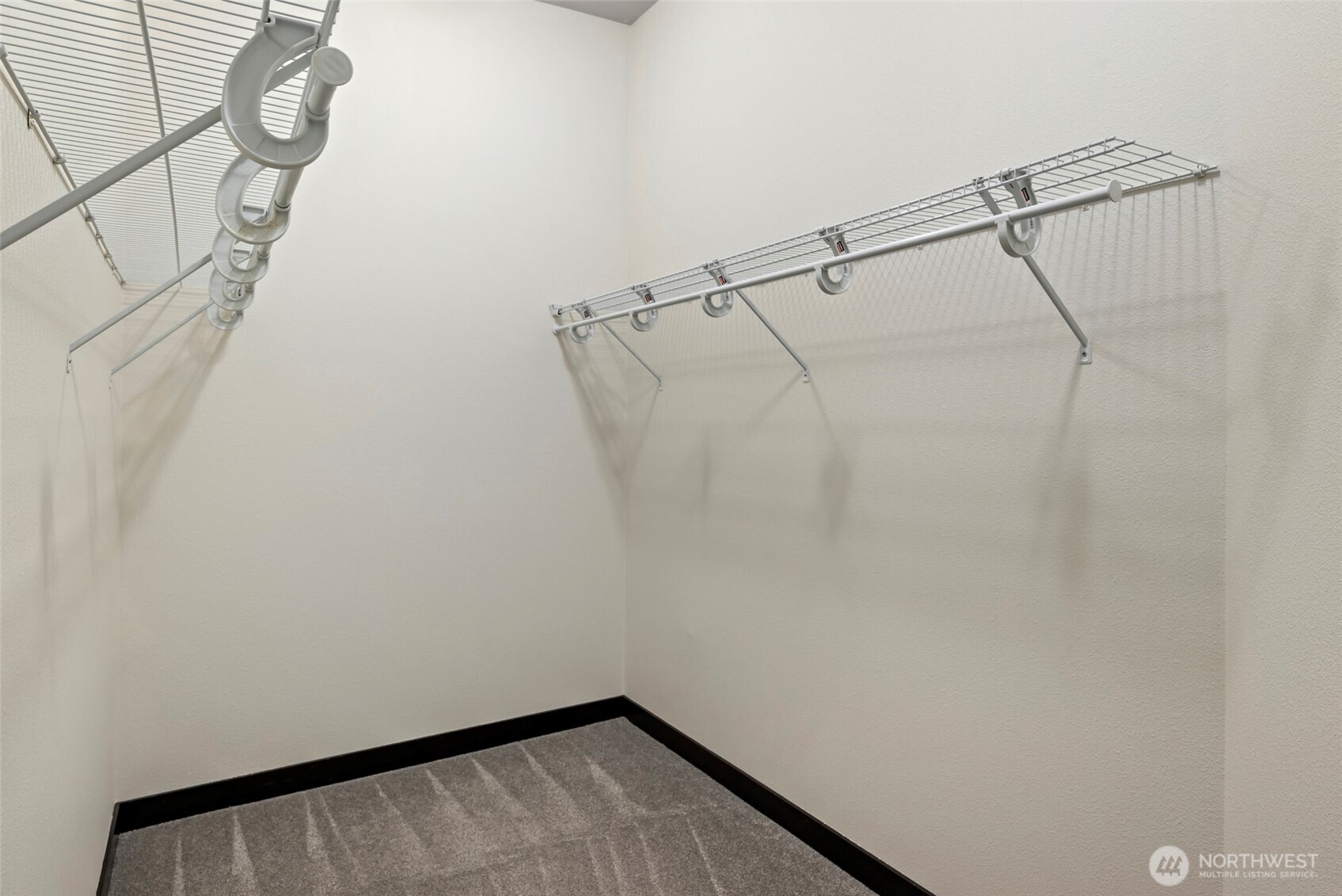 958 Walker Avenue , Oak Harbor, WA 98277