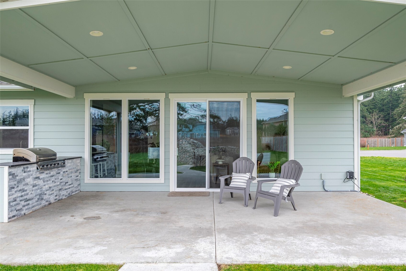 958 Walker Avenue , Oak Harbor, WA 98277