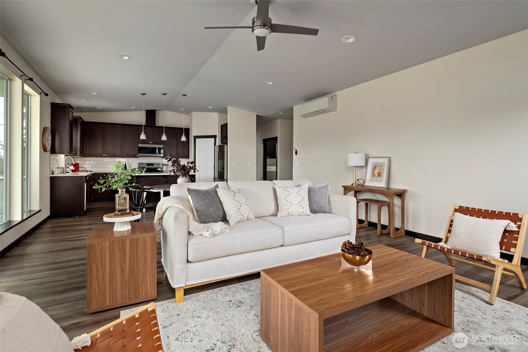 958 Walker Avenue , Oak Harbor, WA 98277