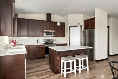 958 Walker Avenue , Oak Harbor, WA 98277 - Photo 10