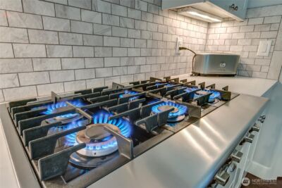 27710 316th Way SE, Ravensdale, WA 98051 - Photo 11