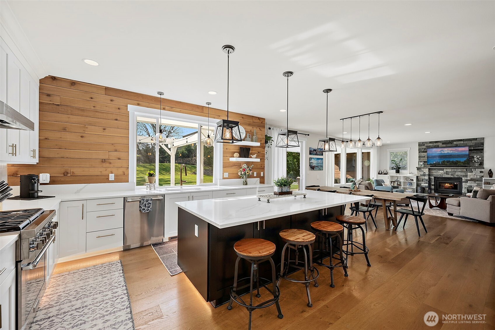 6304 76th Street E, Puyallup, WA 98371