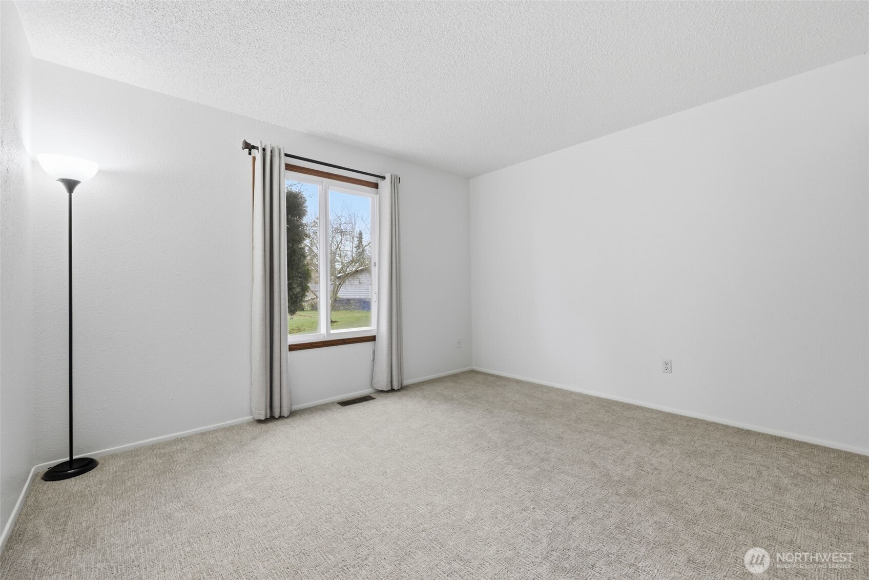 26224 14th Place S, Des Moines, WA 98198