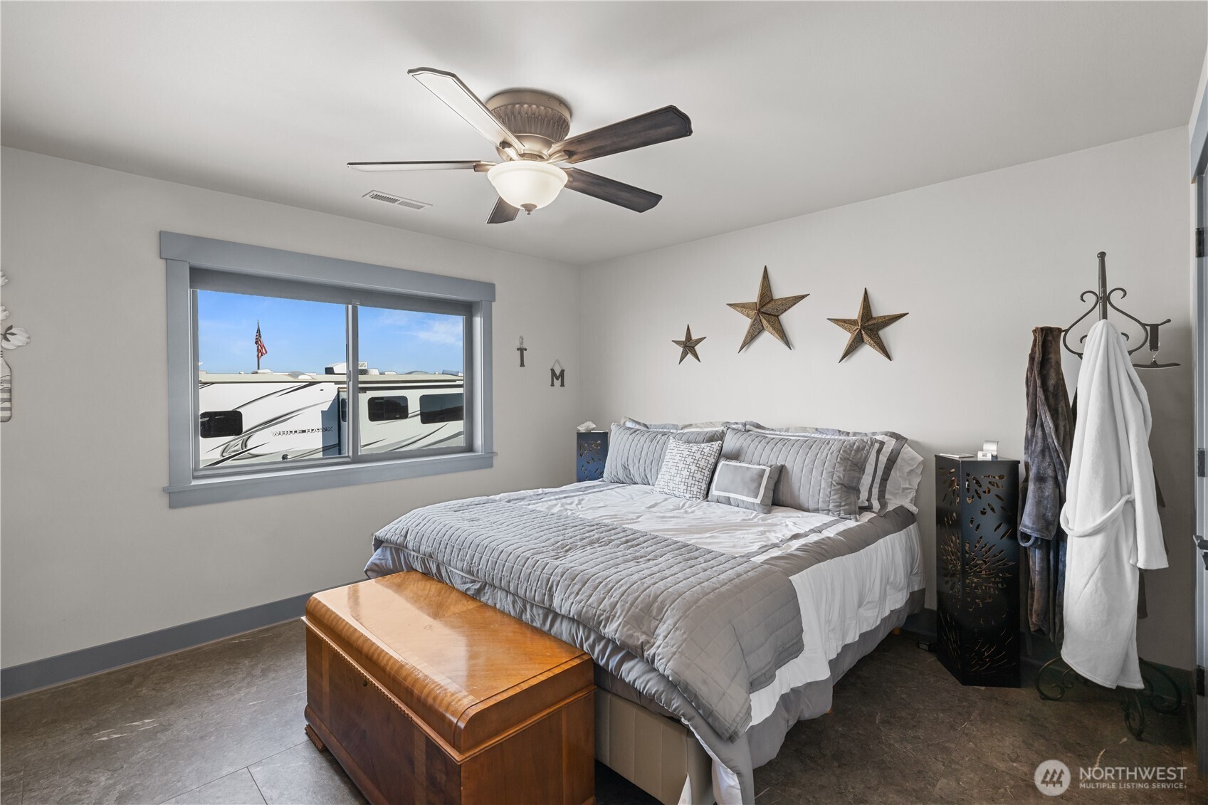 111 Wren Loop SW, Mattawa, WA 99349