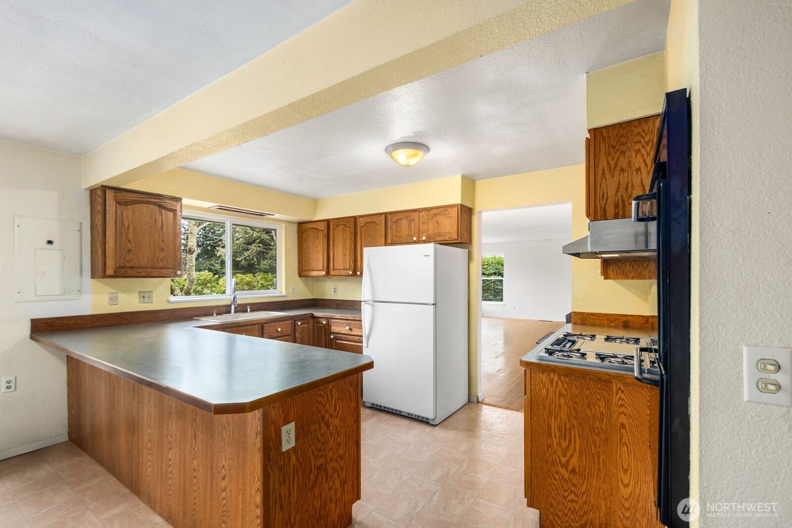 2108 E 24th Street , Bremerton, WA 98310