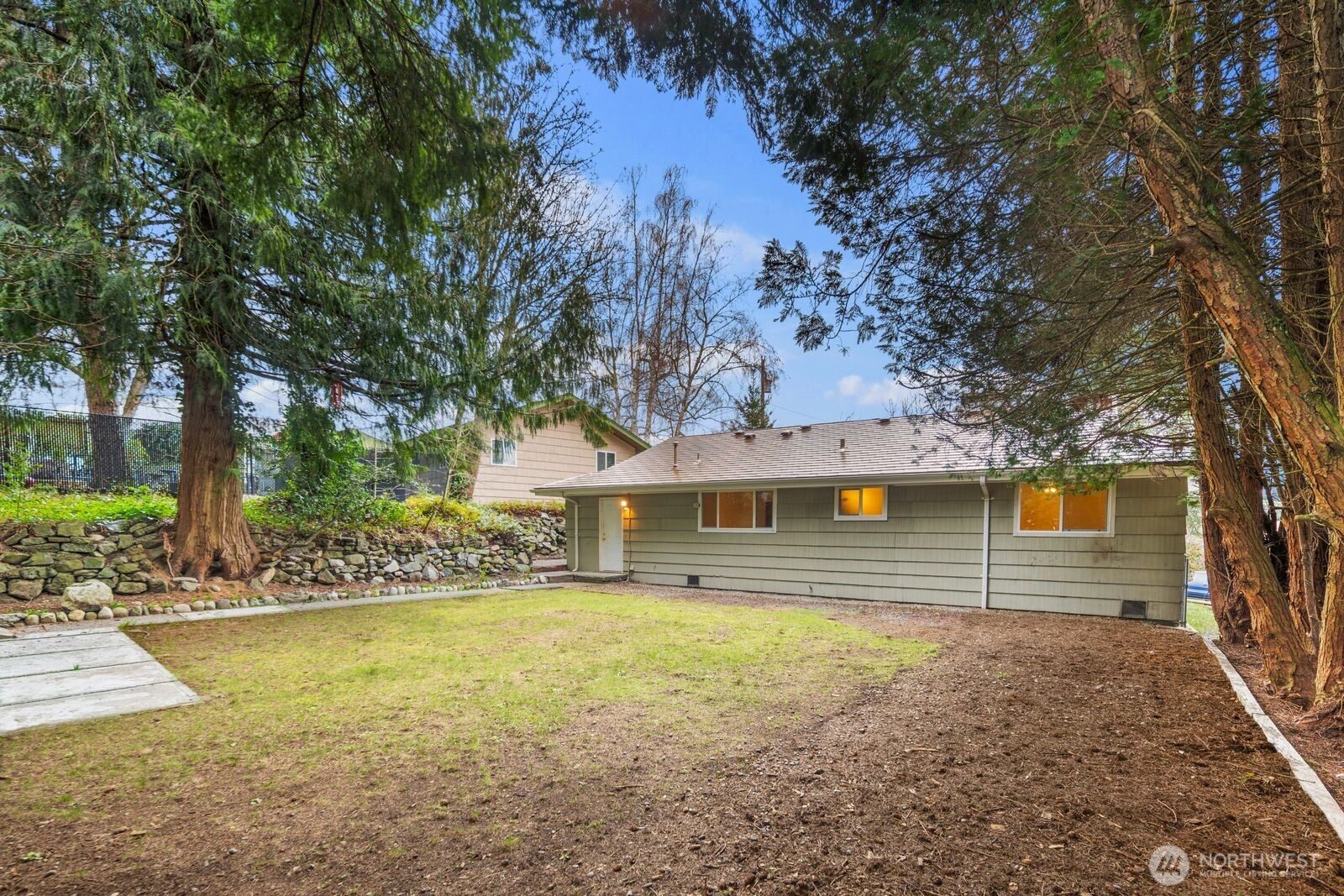 2108 E 24th Street , Bremerton, WA 98310