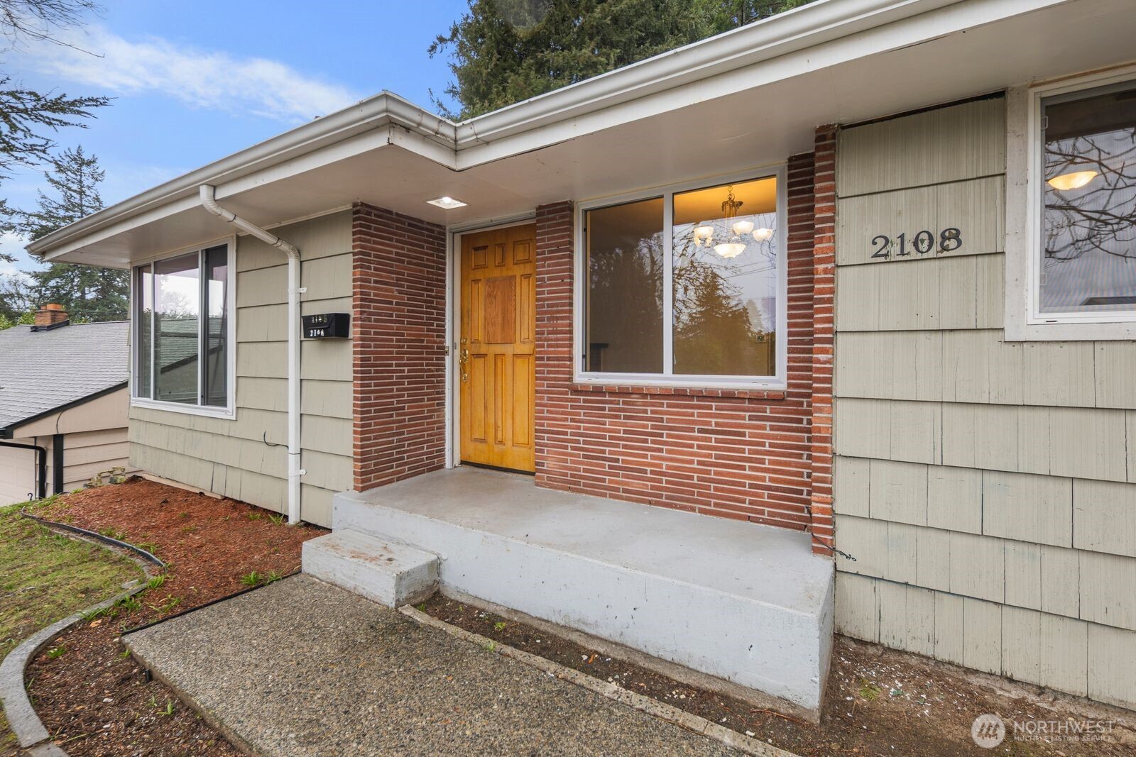 2108 E 24th Street , Bremerton, WA 98310