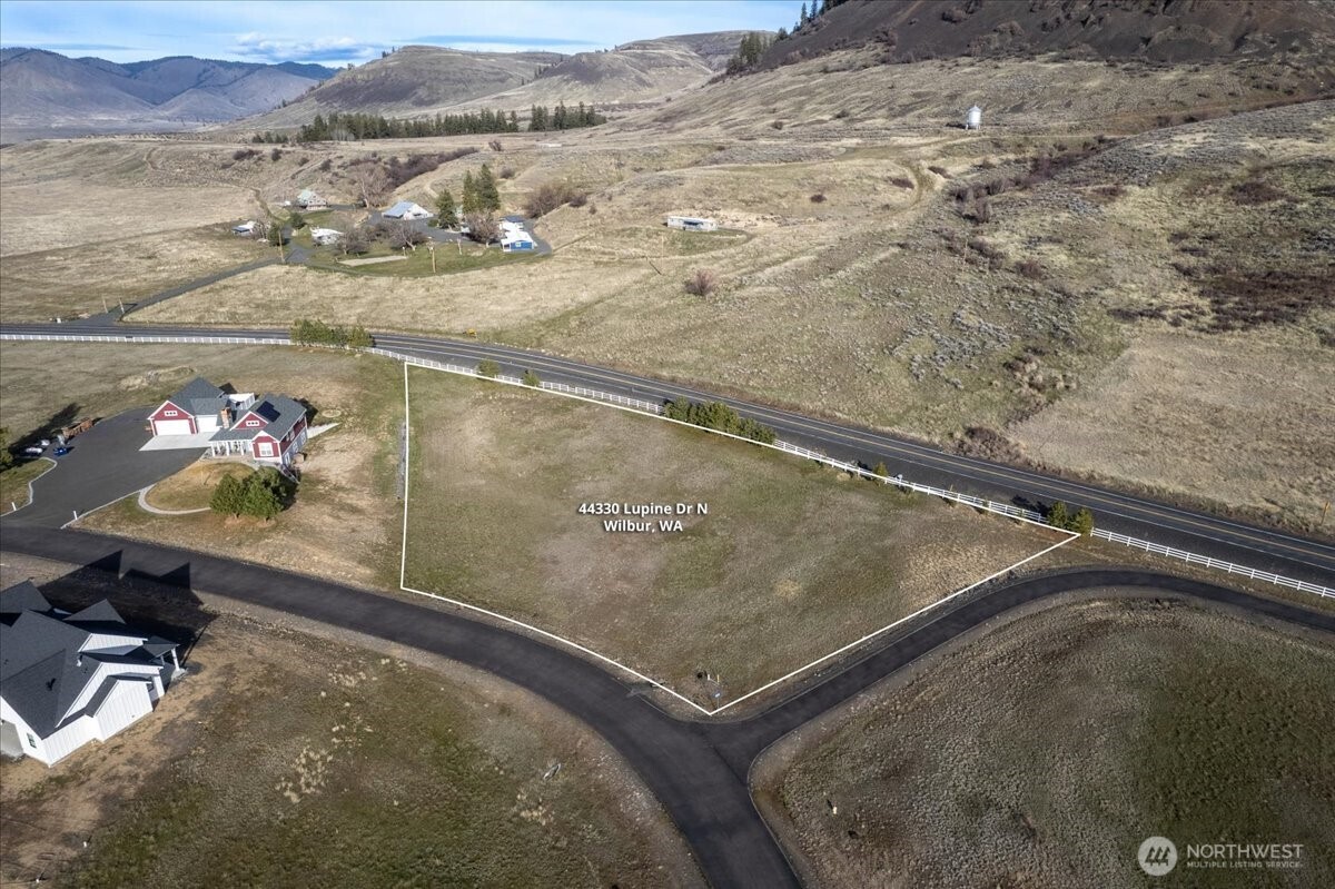 44330 Lupine Drive N, Wilbur, WA 99185