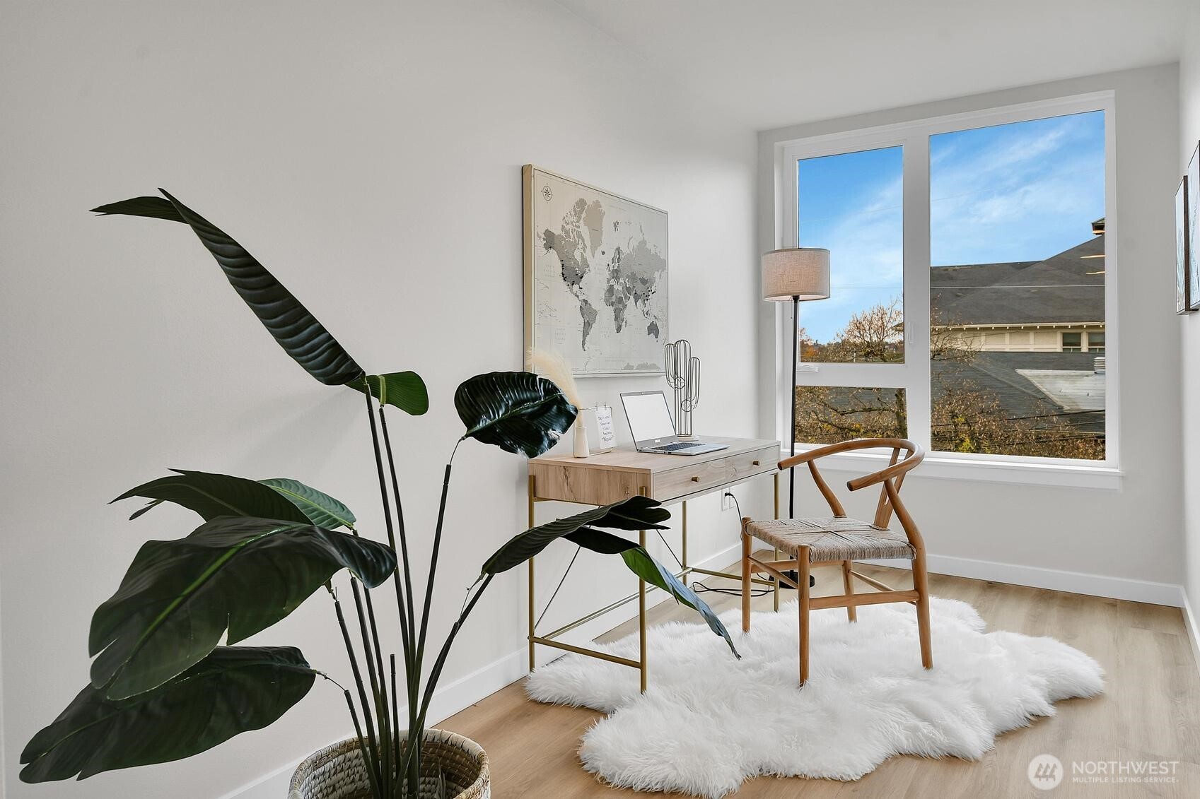 261 E Louisa Street , Seattle, WA 98102