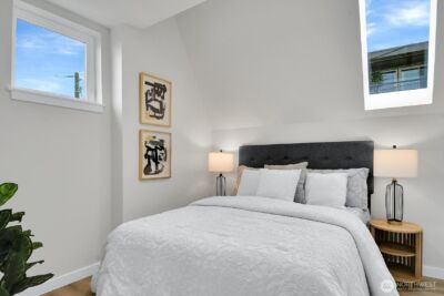 261 E Louisa Street , Seattle, WA 98102 - Photo 12