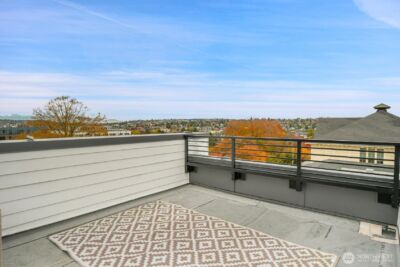 261 E Louisa Street , Seattle, WA 98102 - Photo 17