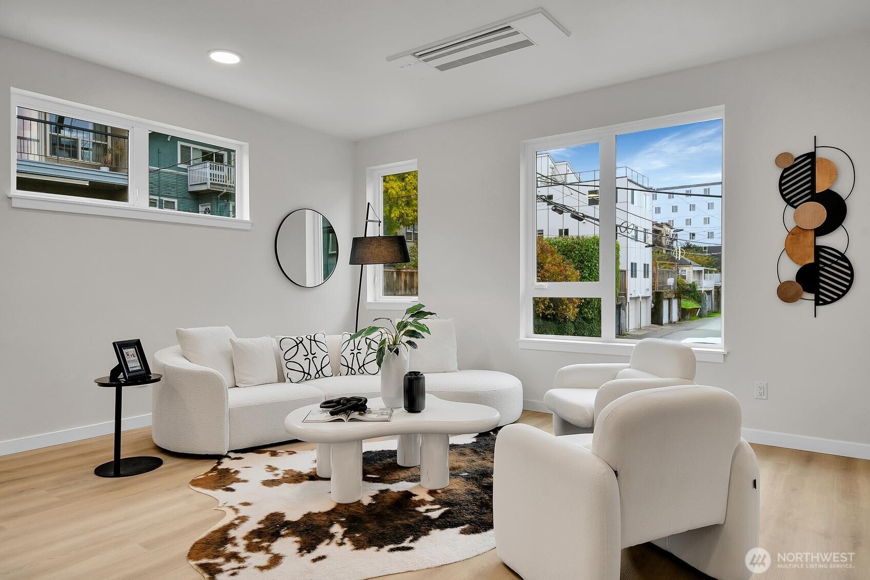 261 E Louisa Street , Seattle, WA 98102