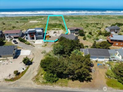 34315 G Street , Ocean Park, WA 98640