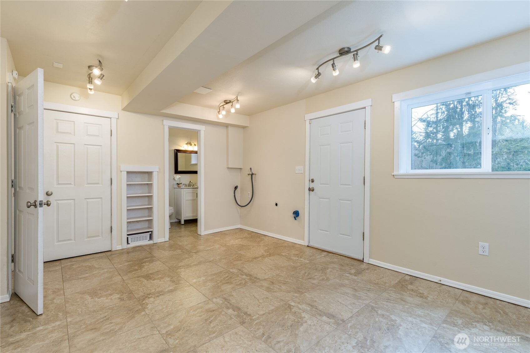 14203 SE 179th Place , Renton, WA 98058