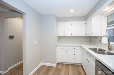 4403 Soundview Drive W, University Place, WA 98466 - Photo 11