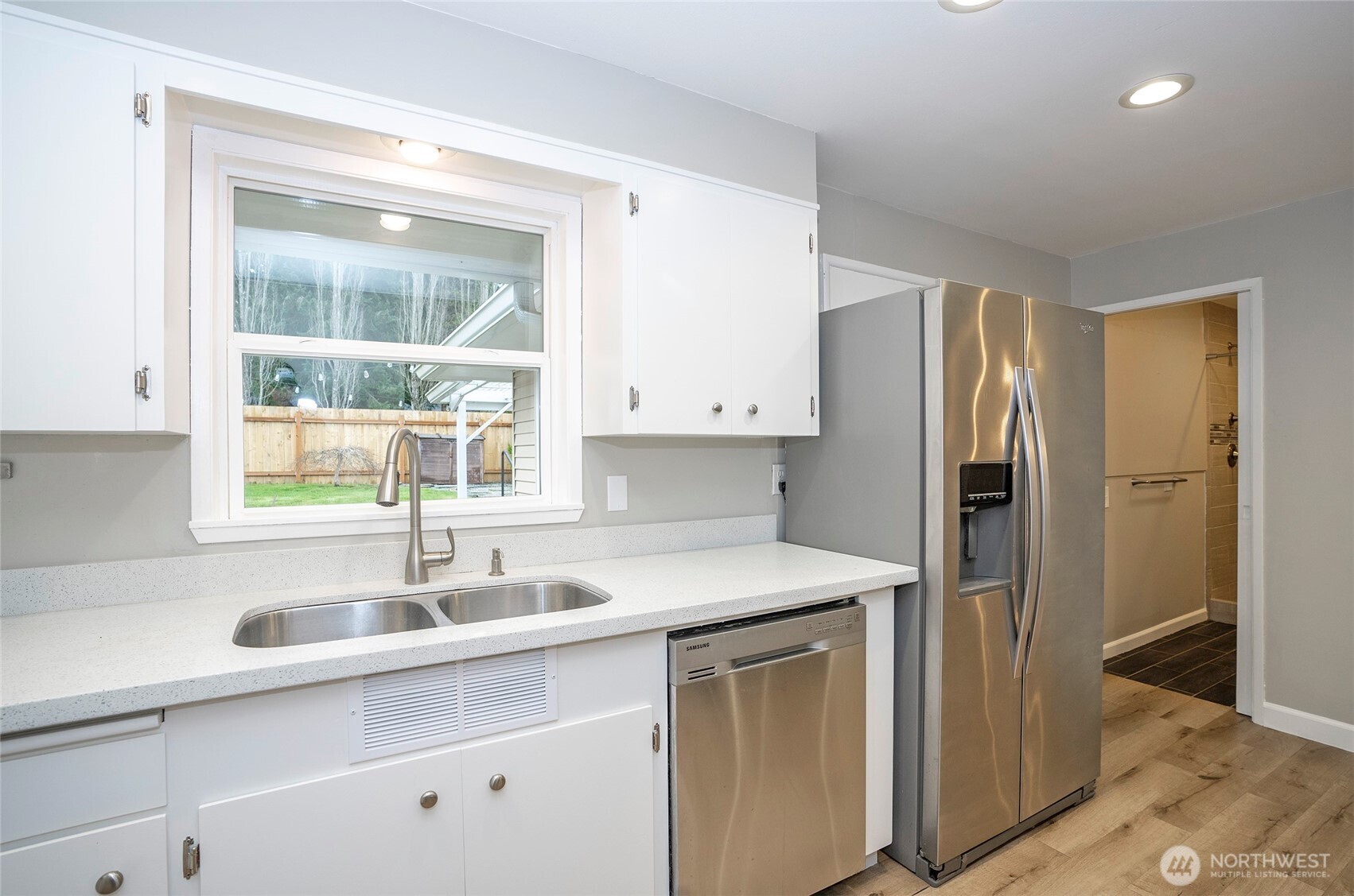 4403 Soundview Drive W, University Place, WA 98466