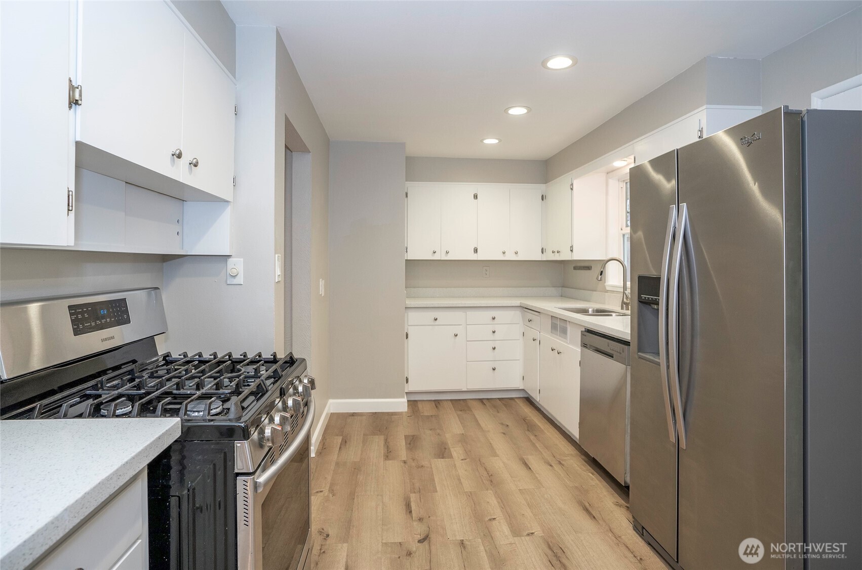 4403 Soundview Drive W, University Place, WA 98466