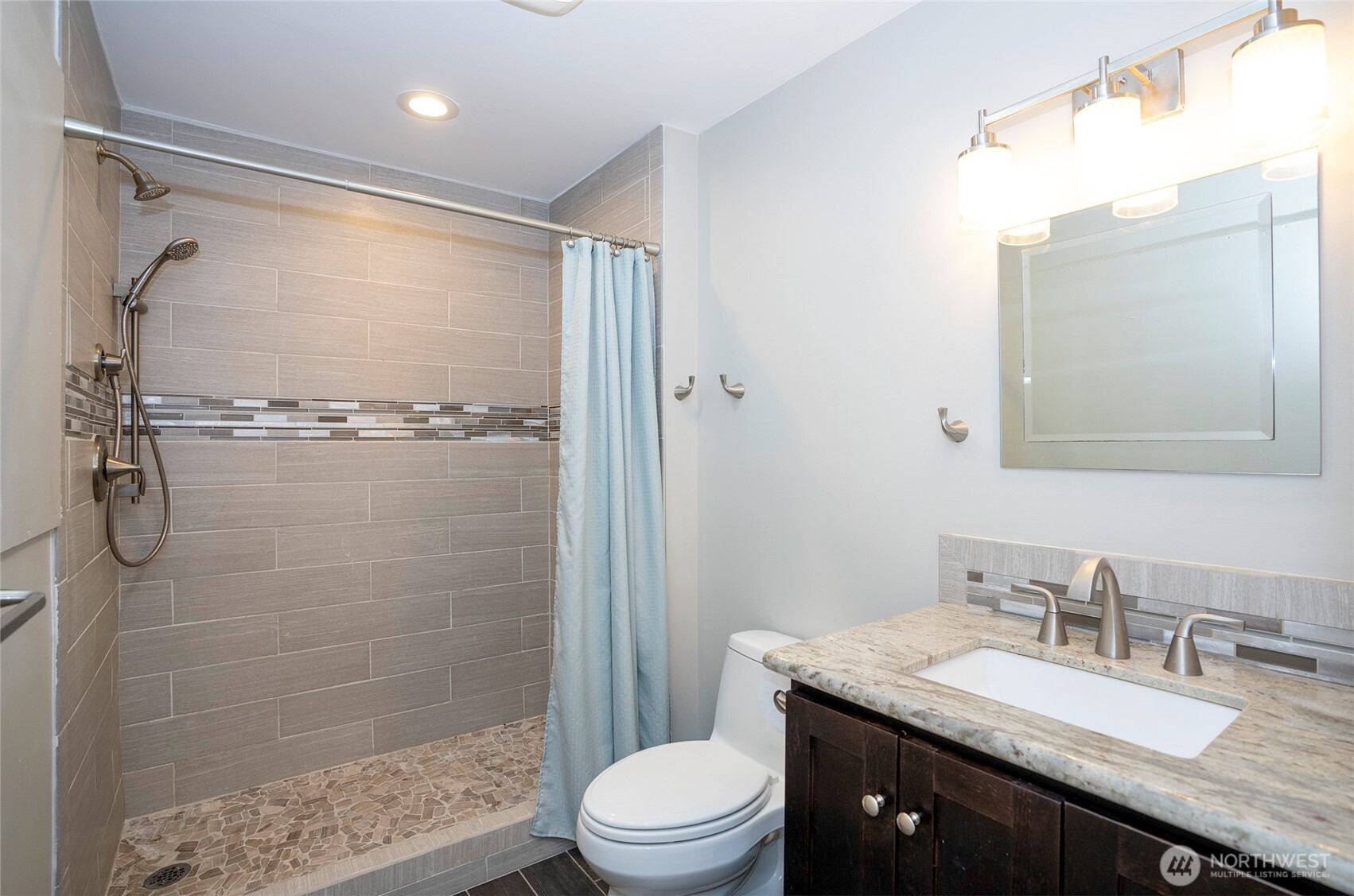 4403 Soundview Drive W, University Place, WA 98466