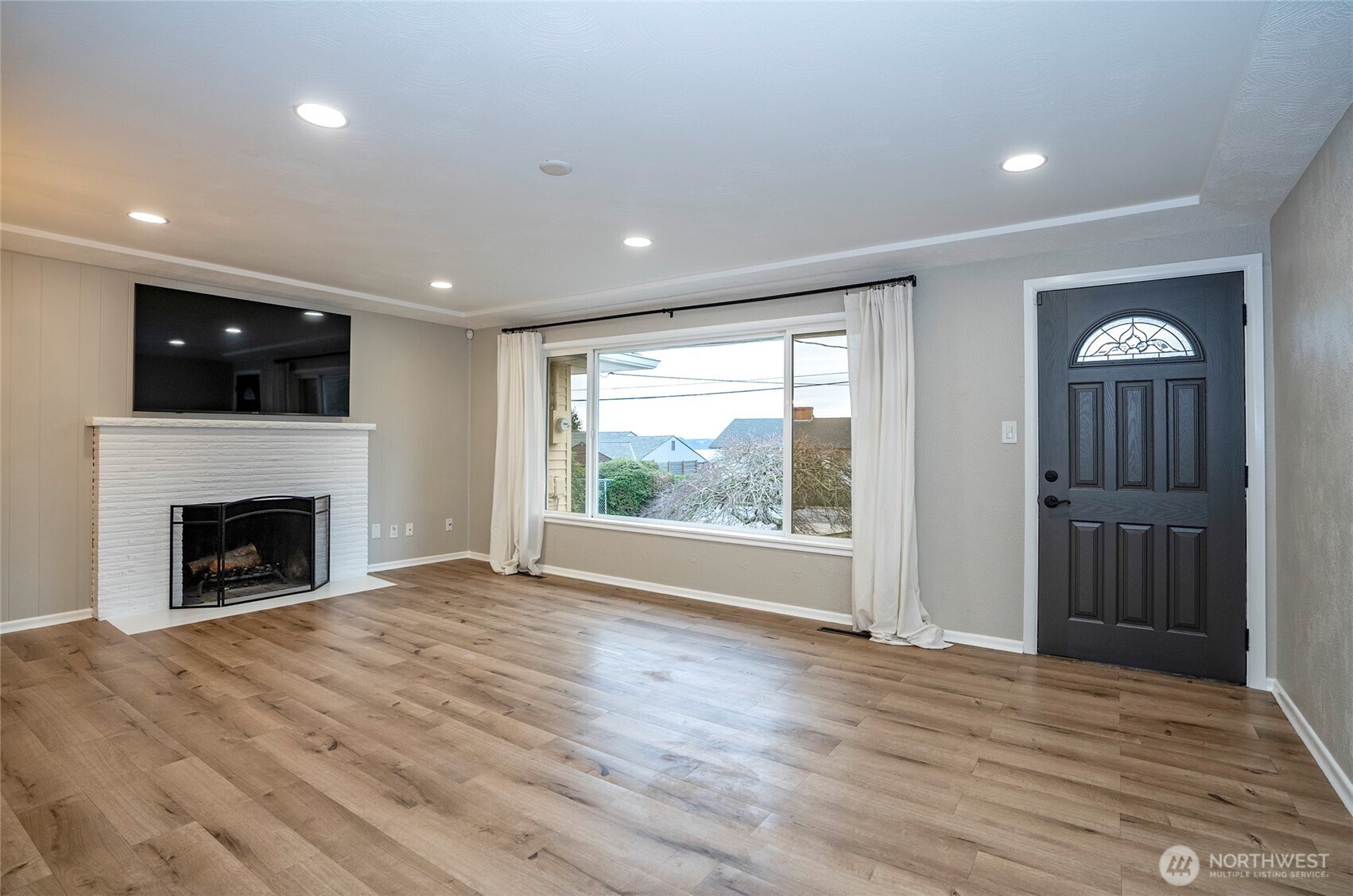 4403 Soundview Drive W, University Place, WA 98466