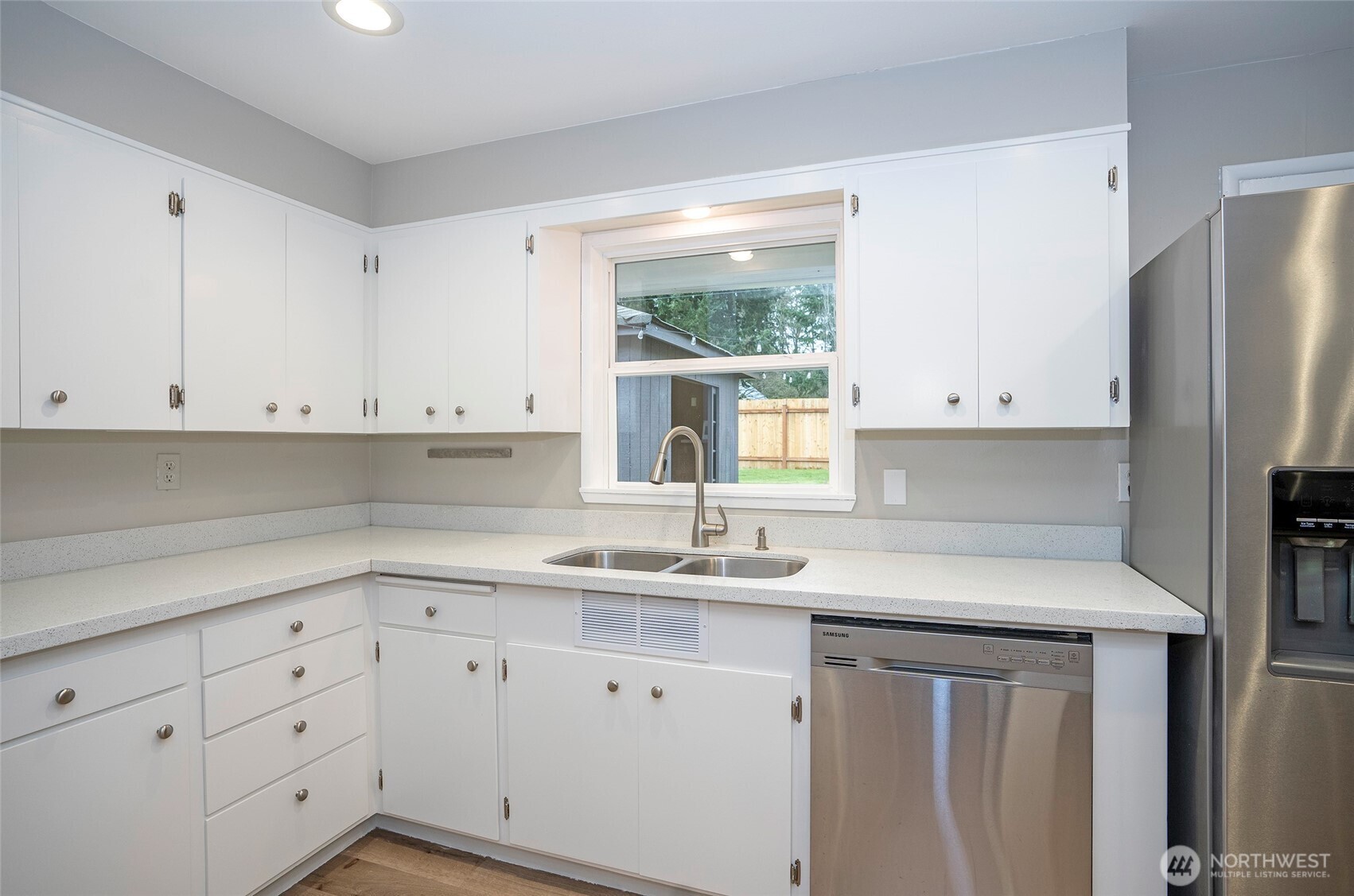 4403 Soundview Drive W, University Place, WA 98466