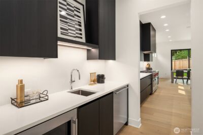 10411 NE 28th Place , Bellevue, WA 98004 - Photo 10