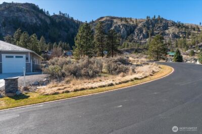 15315 Lakeview Street , Entiat, WA 98822 - Photo 14