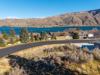 15315 Lakeview Street , Entiat, WA 98822 - Photo 3