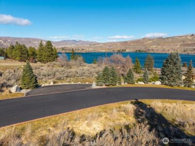15315 Lakeview Street , Entiat, WA 98822 - Photo 4