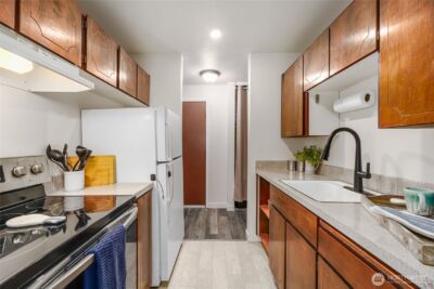 15156 65th Avenue S #1012, Tukwila, WA 98188 - Photo 6