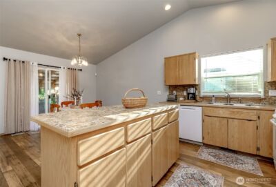 20119 86th Avenue Ct E, Spanaway, WA 98387 - Photo 9