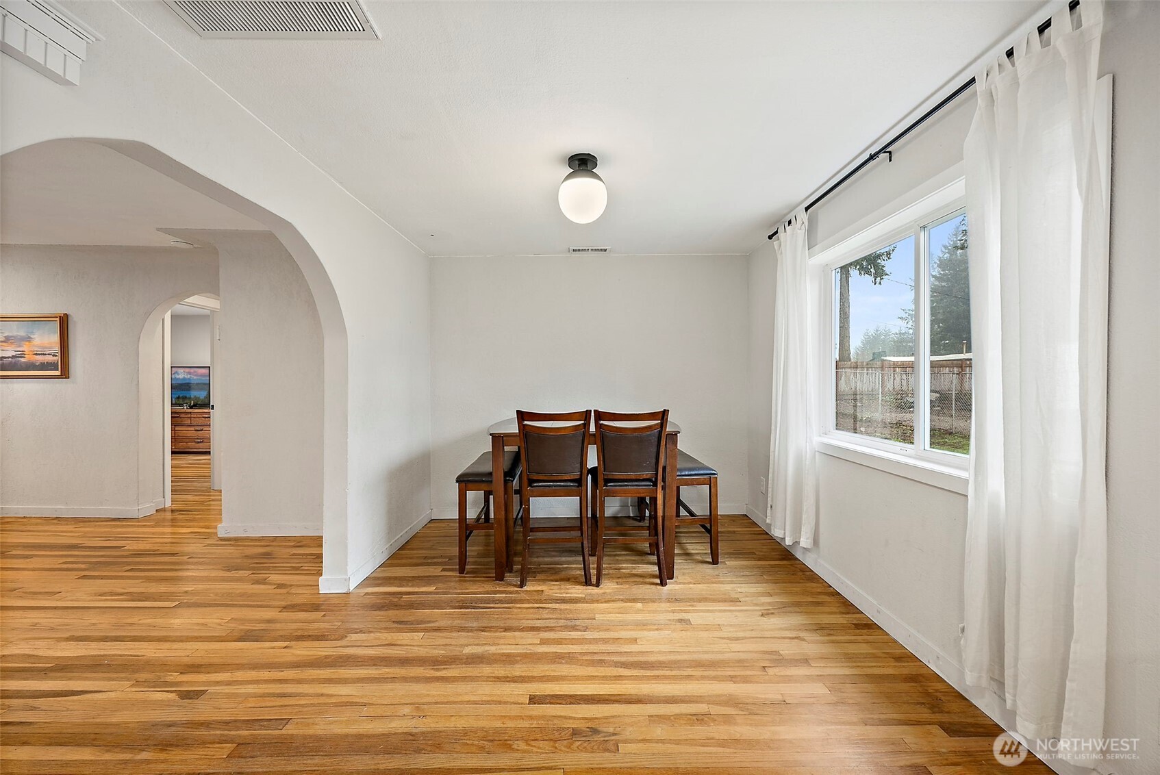 2949 S Bay Road NE, Olympia, WA 98506