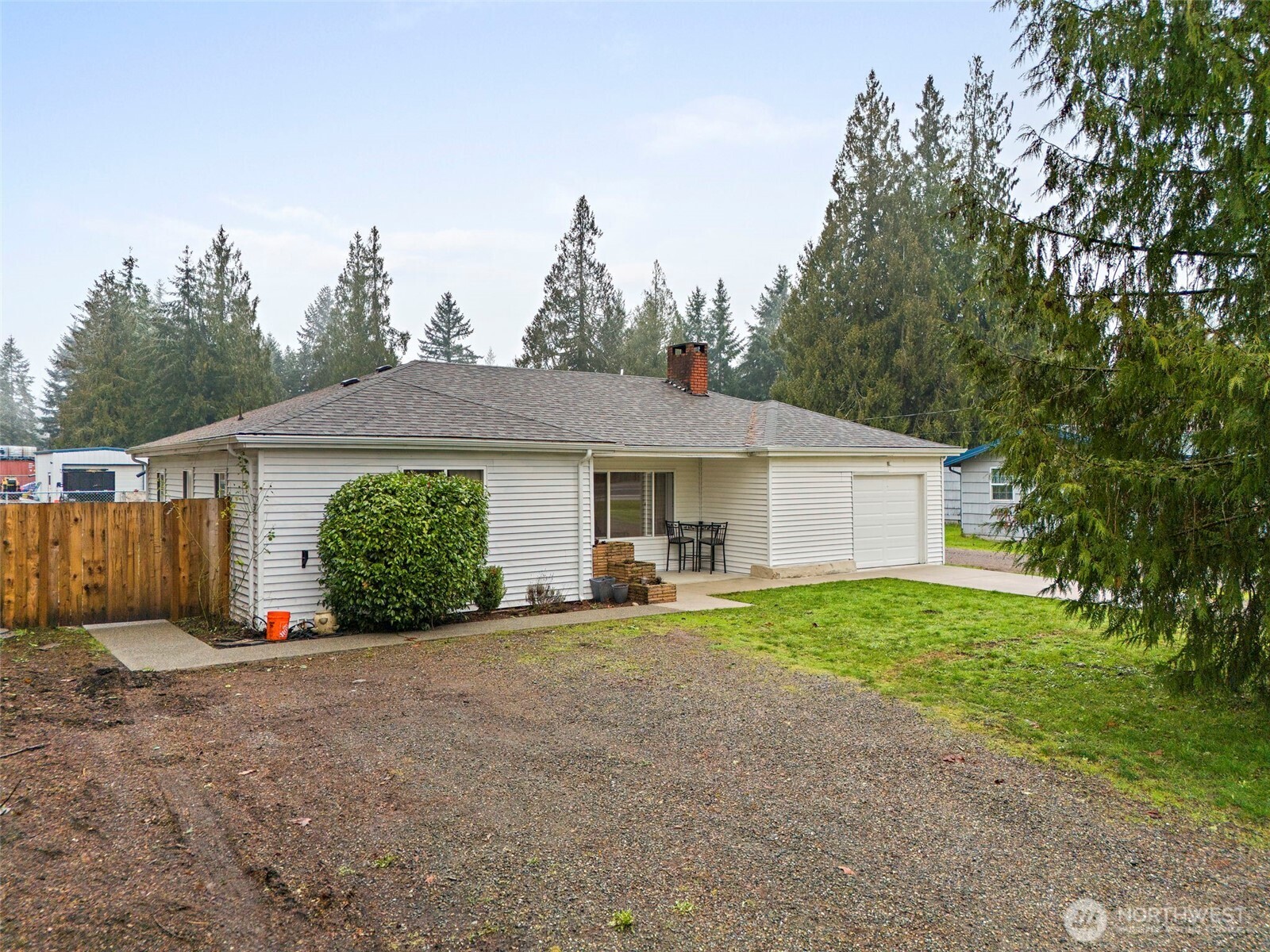 2949 S Bay Road NE, Olympia, WA 98506