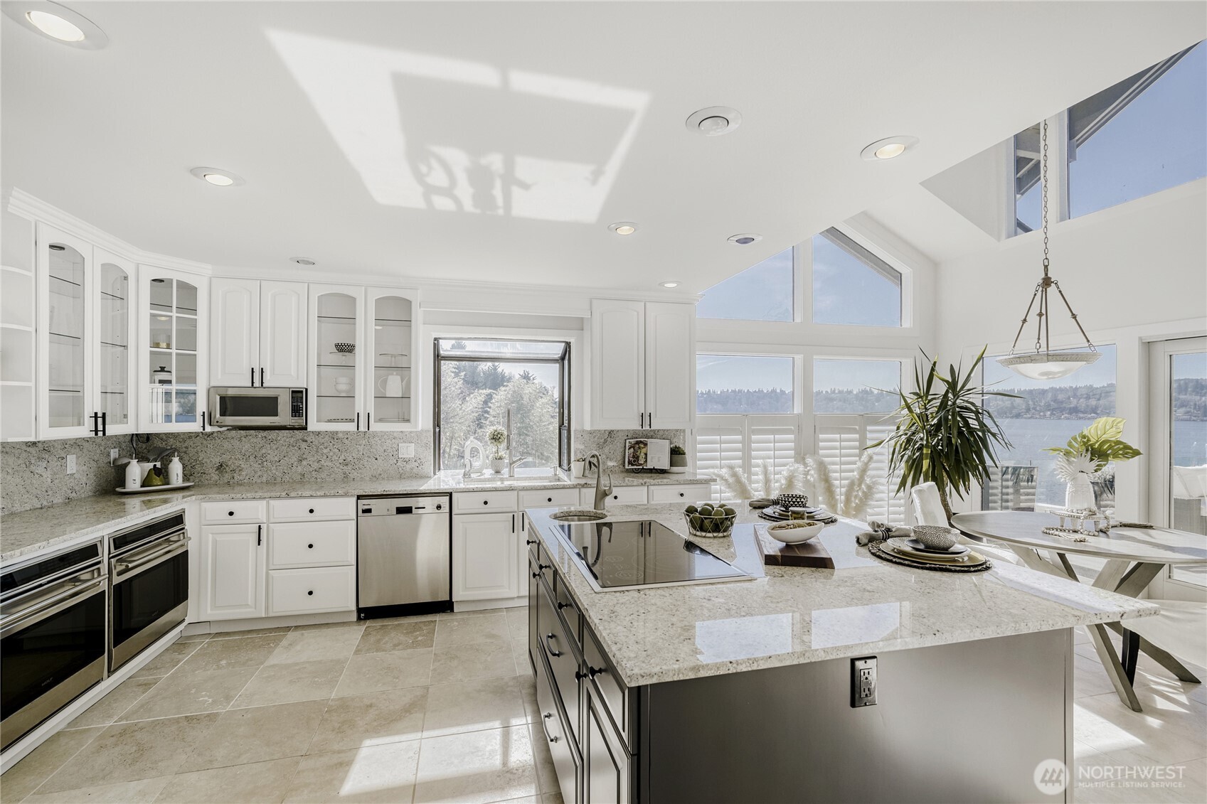 16035 Inglewood Road NE, Kenmore, WA 98028