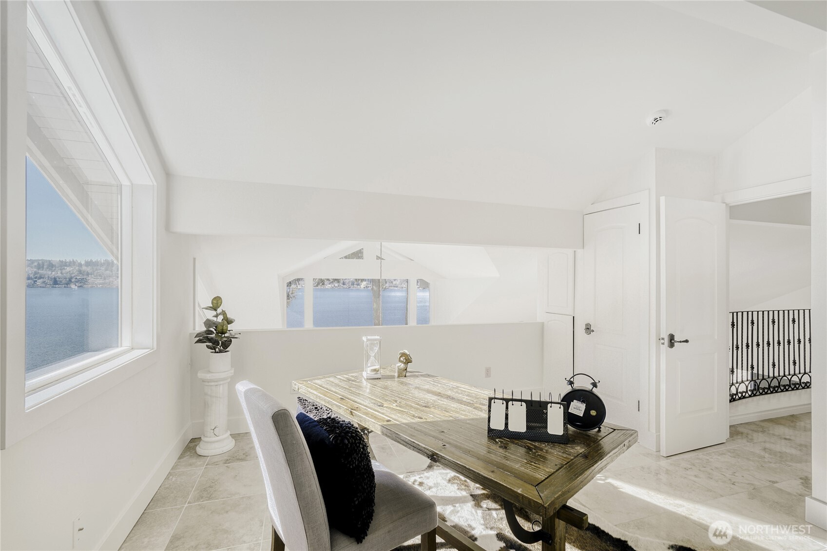 16035 Inglewood Road NE, Kenmore, WA 98028