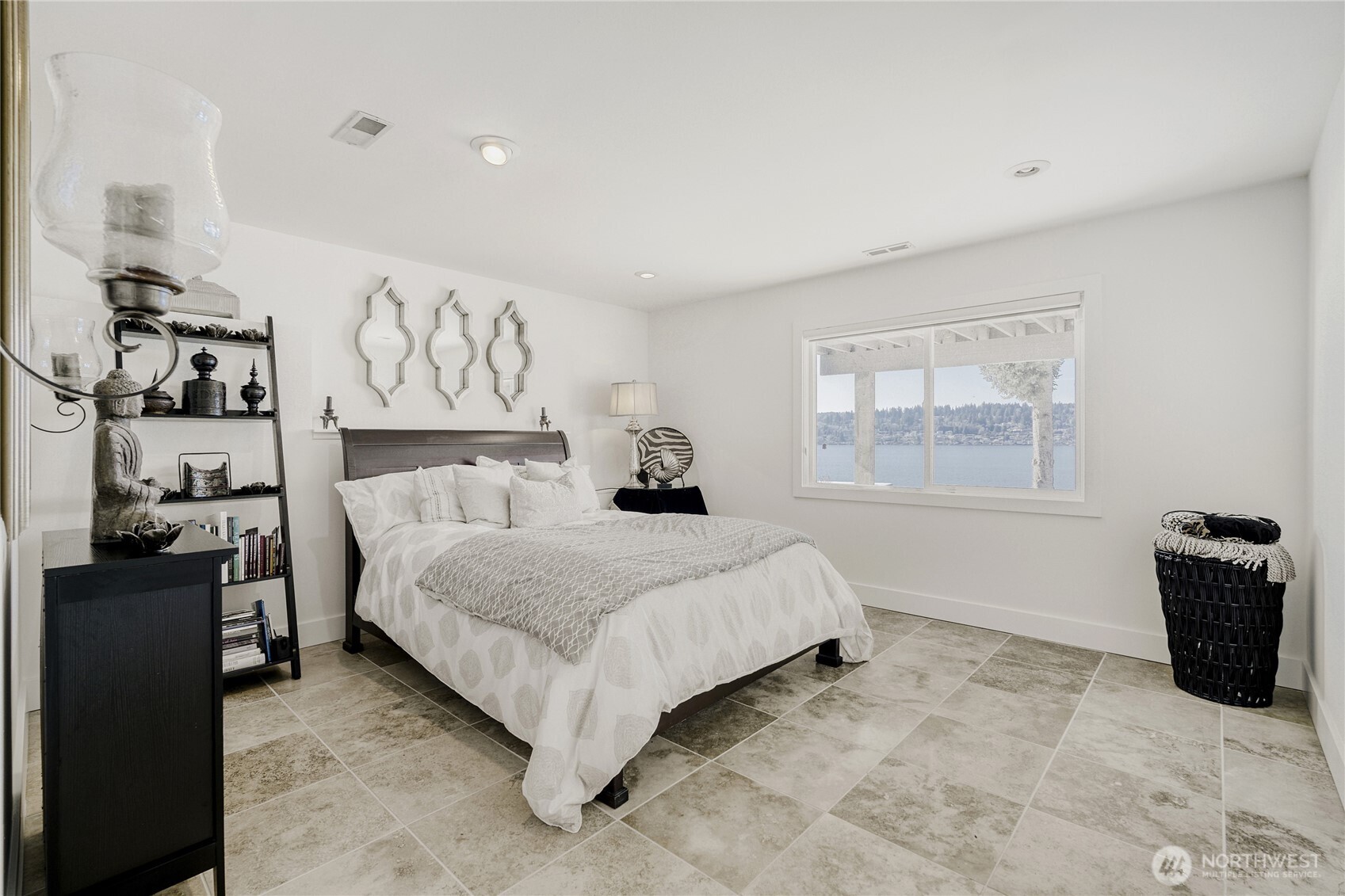 16035 Inglewood Road NE, Kenmore, WA 98028