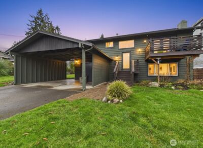 215 Hubbard Road , Lynnwood, WA 98036